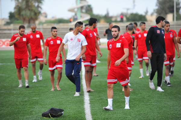 الشلفاوة في عين الفكرون من أجل النقاط الثلاث