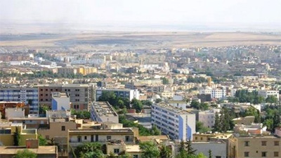 Le nouveau wali sur le terrain, les bancs des classes et le savoir