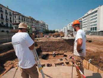 سقوط مميت لعاملين من عمارة بقسنطينة