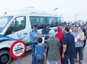 القافلة التحسيسية حول السلامة المرورية ومخاطر الإدمان تحل بالشلف