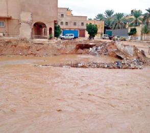 أحياء تغرق في الأوحال وأخرى تعزلها مياه الأمطار في الأغواط