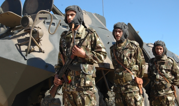 الجيش يستعد لتوجيه ضربة قاضية للجماعات الإرهابية المحاصرة في سكيكدة