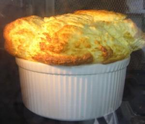 Soufflé à la viande et au fromage