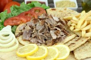 Viande aux pommes frites- Kebab