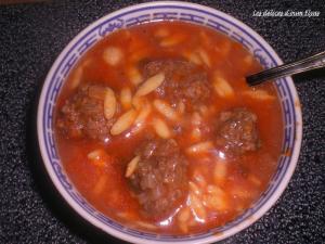 Chorba aux boulettes de viande