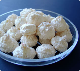Meringues à la noix de coco