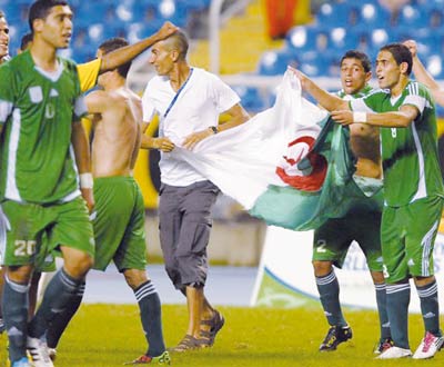 Algérie : Trois terroristes roulant à bord de deux véhicules bourrés d'explosif abattus à Thénia