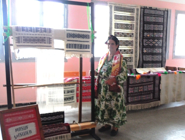 Tizi Ouzou : Coup d'envoi du festival du tapis à Ait Hichem