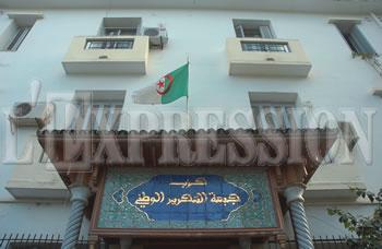 Le FLN bégaie devant l'Histoire