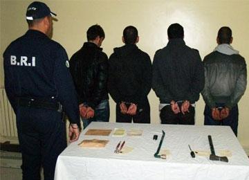 محتالان محترفان في قبضة BRI عين تموشنت