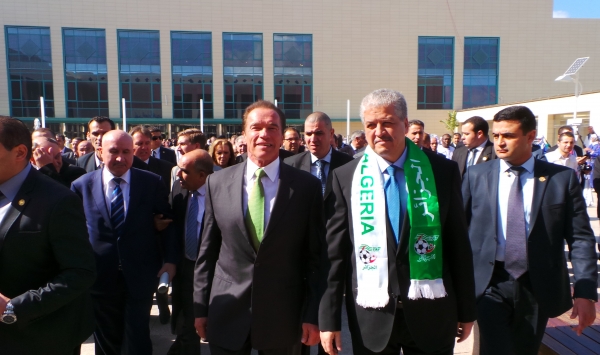 أرنولد شوازنيجر يدعم وهران لاستضافة ألعاب المتوسط