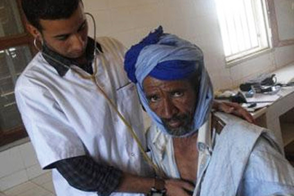 أزمة أطباء تضرب عيادة برج عمر إدريس بإيليزي