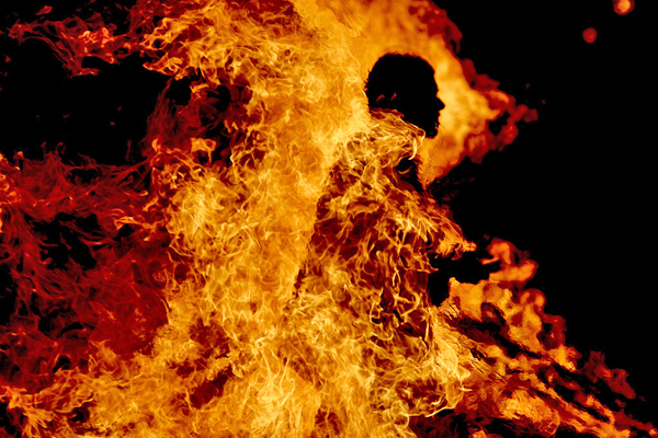 انتحار حارس سجن حرقا بتيارت