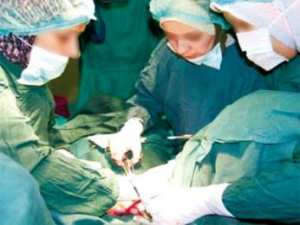 تجميد مهام أخصائي الجراحة في مستشفى المحمدية في معسكر