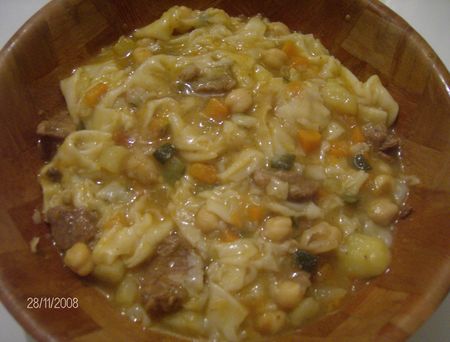 Thichoufthin (crêpes kabyles en sauce)