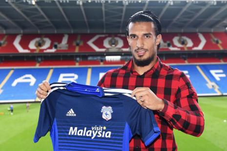 إدريس سعدي في رهان جديد مع كارديف سيتي الإنجليزي