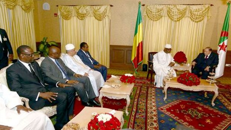 L'Algérie et le Mali s'engagent à renforcer la concertation et le dialogue bilatéral à tous les niveaux