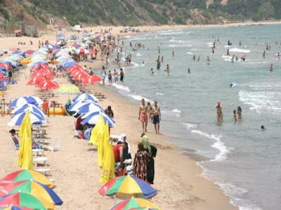 تقرير أسود للمصالح الولائية عن مجانية الشواطئ بوهران