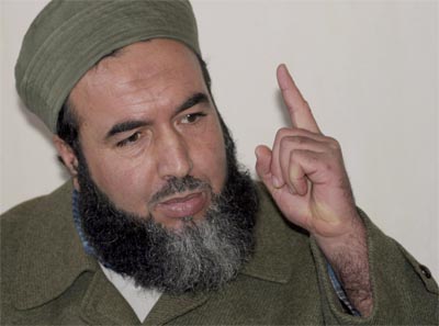 Madani Mezrag veut «défoncer les portes»