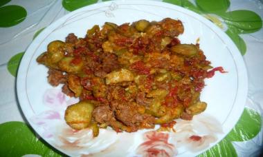 Hmisse de courgettes à la viande hachée