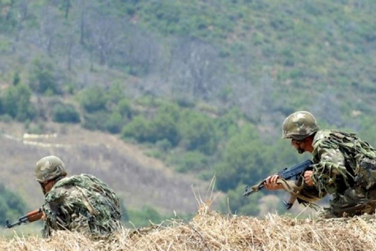 الجيش يدمّر مخبأ قنابل تقليدية وذخيرة بين تيبازة وعين الدفلى