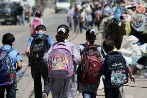 تلاميذ سكيكدة يدرسون وسط المخاطر ومخلفات البناء..والأميار نائمون