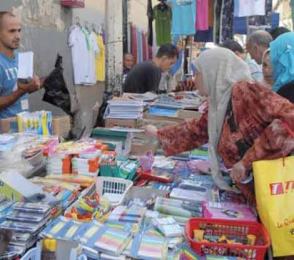 أصحاب الطاولات يسيطرون على تجارة الأدوات المدرسية في العاصمة