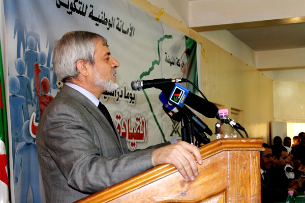 ذويبي يرافع لاعتماد اللغة الإنجليزية في التدريس