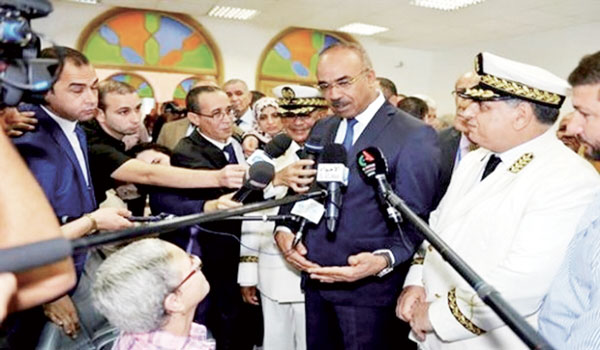 بدوي يعطي إشارة لا مركزية الجواز البيومتري من بلديات العاصمة