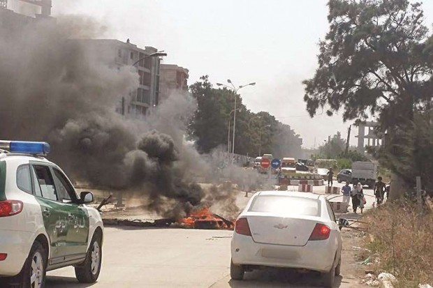 Les citoyens de Benrahmoune en colère