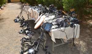 بالصور.. الجيش يضبط كمية من الأسلحة والذخيرة في الأغواط