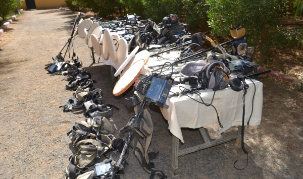 بالصور.. الجيش يضبط كمية من الأسلحة والذخيرة في الأغواط