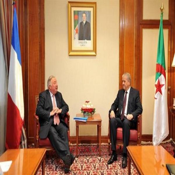 Sellal s'entretient avec le président du Sénat français