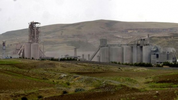 Introduction à la Bourse en 2016 de la cimenterie d'Ain El Kebira