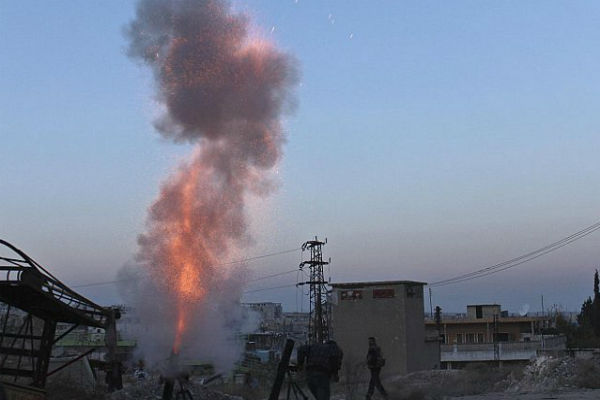 سوريا.. قتلى وجرحى إثر سقوط قذائف هاون على أحياء سكنية