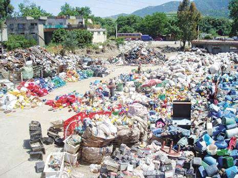 Entre impuissance de la collectivité et indifférence de la tutelle
