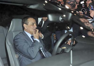 «Peugeot, le dossier est en cours»