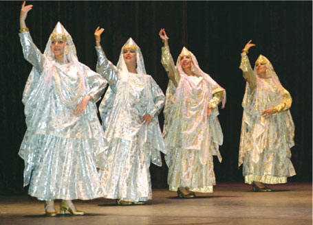 الباليه الوطني الجزائري يبرز في مهرجان الرقص الدولي بشينجيانغ الصينية