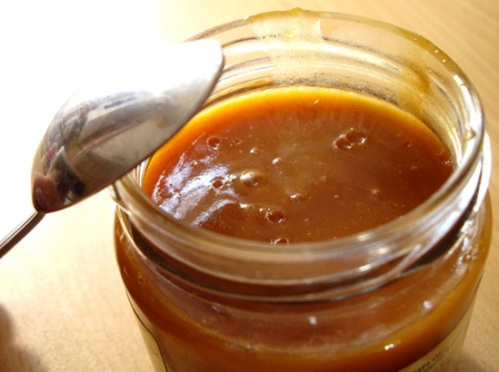 Sauce au caramel au beurre salé
