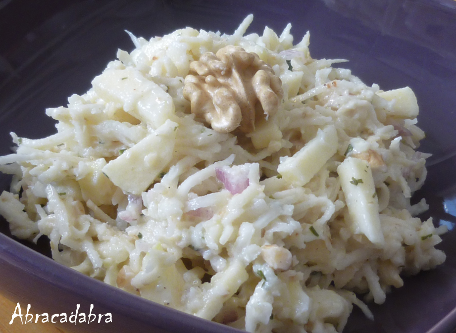 Salade de céleri aux pommes et aux noix