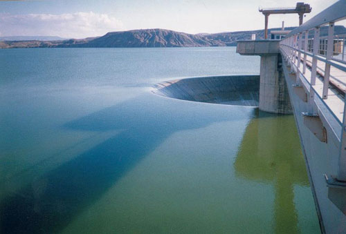 دشنه الرئيس بوتفليقة في 2012 ورفع حصة وهران إلى 350 ألف م3 يوميا