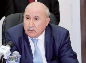 عبد الوهاب نوري لدى زيارته للشلف