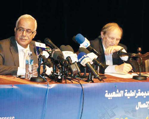 رئيس مجلس الصحافة السويسري دومنيك فون بورغ ينشط ندوة تكوينية للصحفيين بالعاصمة