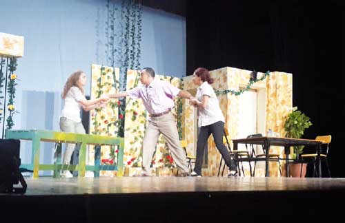 «نينا كارهة الرجال» للبلغاري لست كوستوف على خشبة سيراط بسعيدة