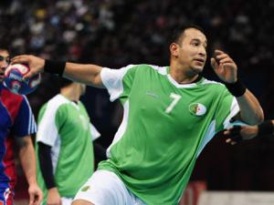 L’entraîneur algérien, Fathi Berouayel, a signé un contrat d’une année avec le club El Arabi évoluant en première division d’Arabie Saoudite.