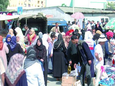 L'ETAT IMPUISSANT DEVANT LES BARONS DES TROTTOIRS L'Algérie devient un dépotoir pour l'informel