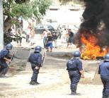 لمحكمة الإدارية تنظر في القضية اليوم 10 جرحى وتوقيف شاب في احتجاجات حي الصنوبر بحيدرة