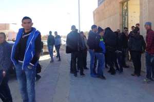 المحتجون يوافقون على عودة الدراسة في ثانوية تغزوت بالوادي