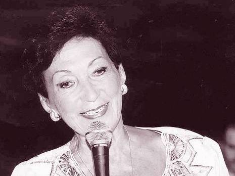 Elle avait annoncé à l'antenne la naissance de la République algérienne