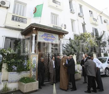 Black-out total sur le bureau politique